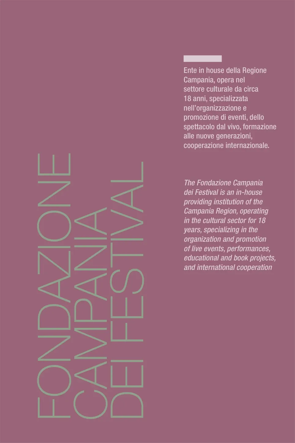 Pagina introduttiva della Fondazione Campania dei Festival con grande titolazione e testo bilingue su fondo malva.