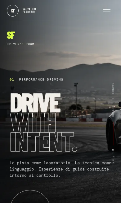 Salvatore Febbraio: homepage responsive con auto in pista e titolo Drive with intent, screenshot originale su mobile.